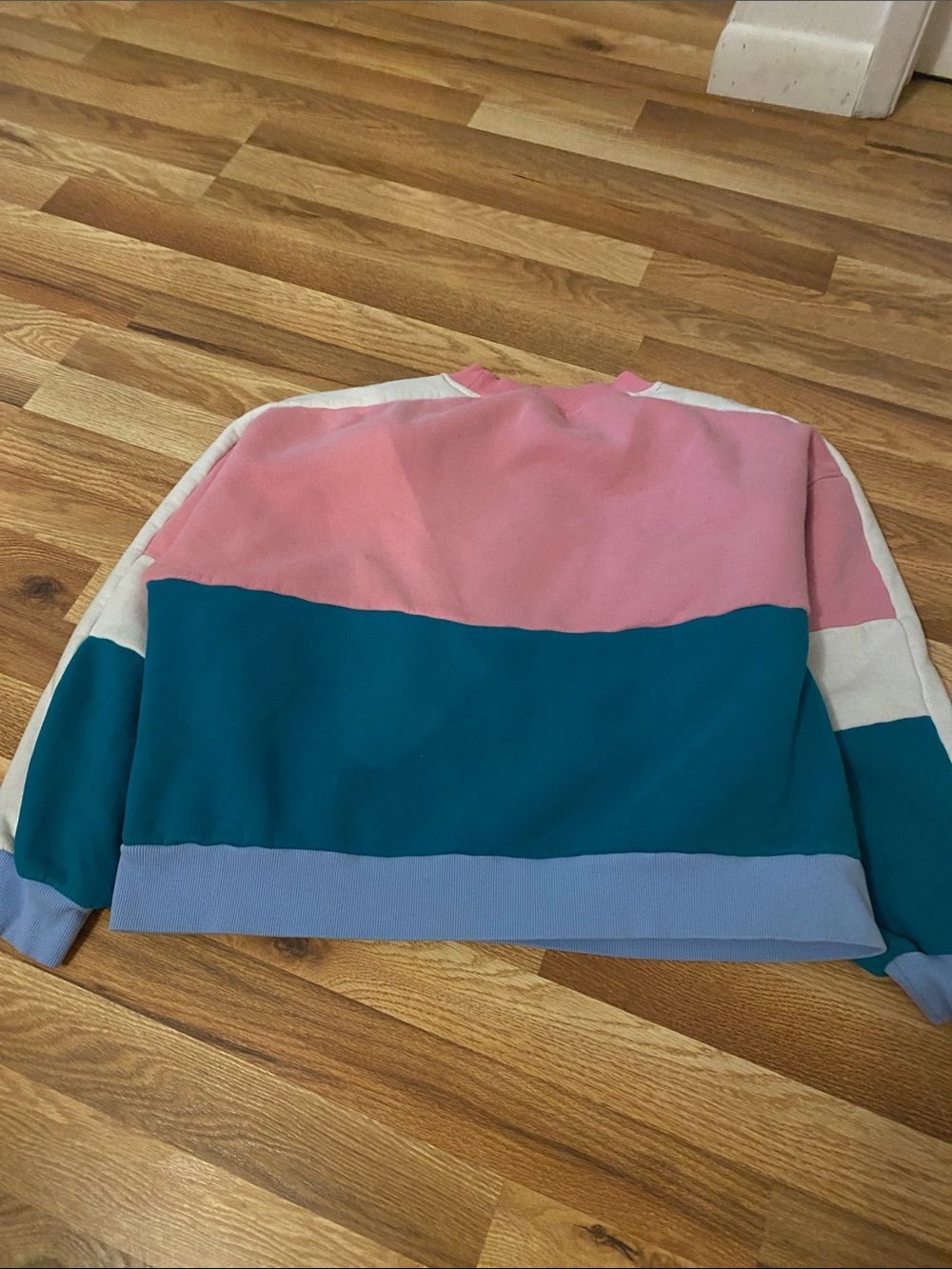 Cropped Out of Office Sweatshirt - Picture 4 of 5